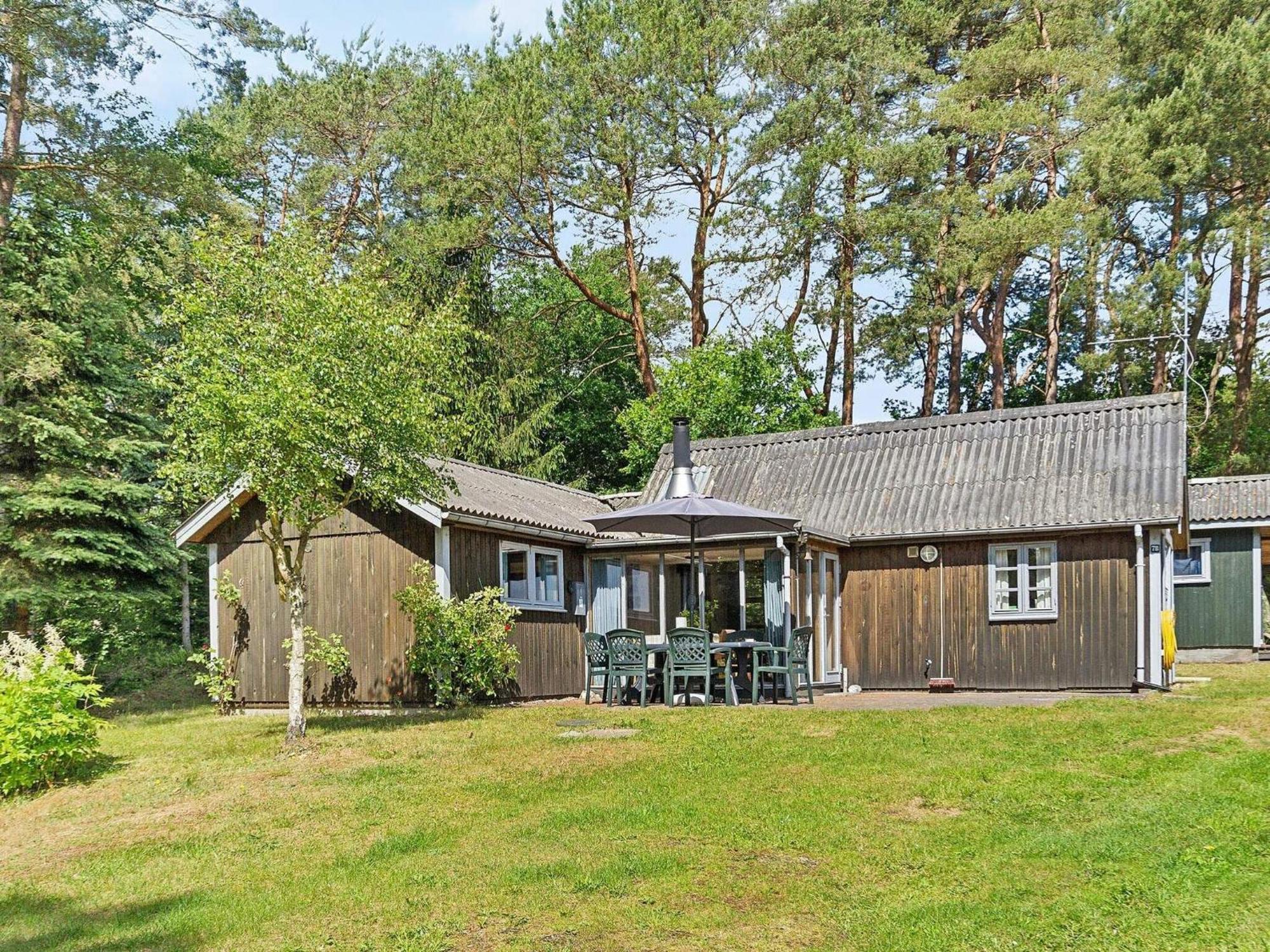 7 Person Holiday Home In Kolind Extérieur photo